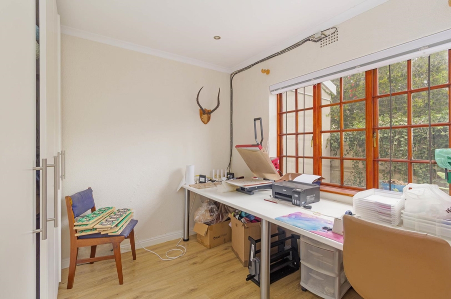 6 Bedroom Property for Sale in Tijgerhof Western Cape